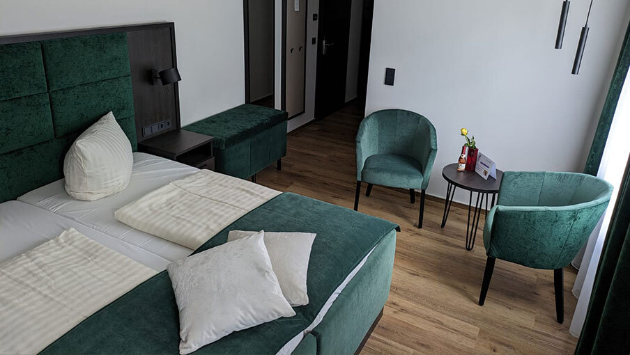 Urlaub an der Müritz in modernen Hotelzimmern Moderne Hotelzimmer im Seehotel Ecktannen